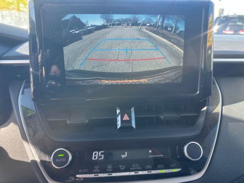 Used 2023 Toyota Corolla LE image 8