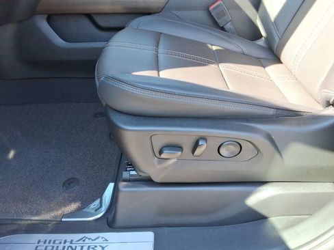 Certified 2025 Chevrolet Silverado 2500 High Country w/ Technology Package image 27