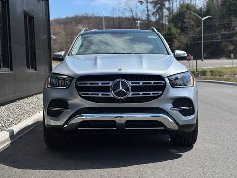 Used 2025 Mercedes-Benz GLE 450 4MATIC image 11
