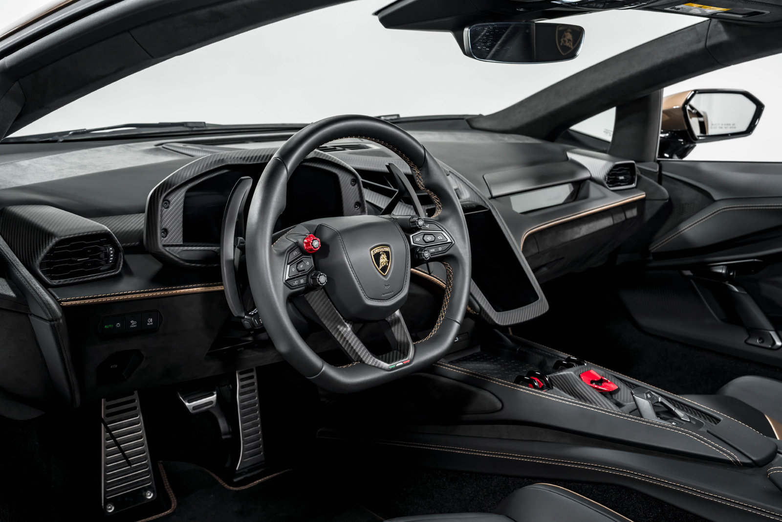 Used 2024 Lamborghini Revuelto AWD/4WD image 12