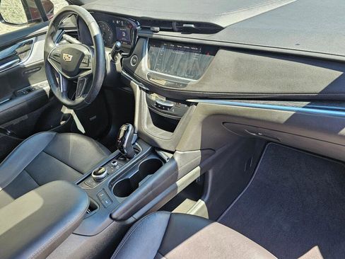 Used 2021 Cadillac XT5 Premium Luxury AWD/4WD image 16