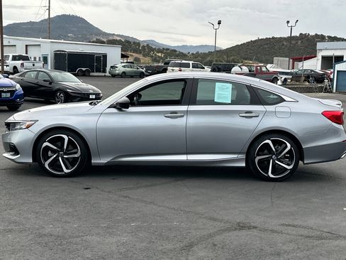 Used 2022 Honda Accord Sport image 8