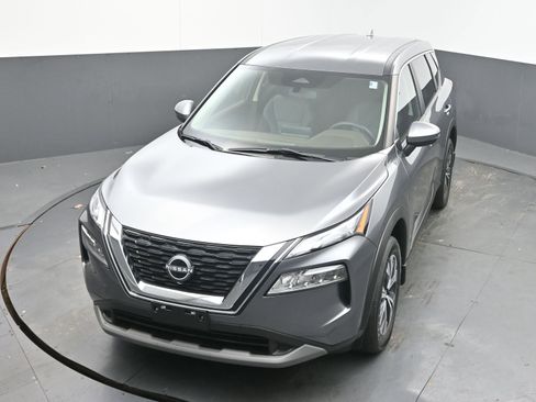Certified 2023 Nissan Rogue SV image 33