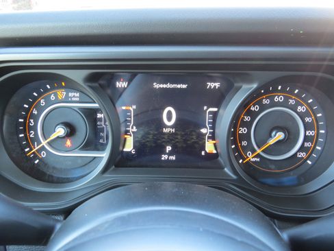 New 2025 Jeep Gladiator Mojave image 27