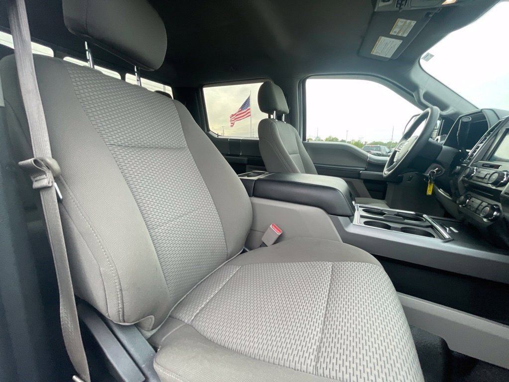 Used 2017 Ford F250 XLT w/ XLT Premium Package AWD/4WD image 13