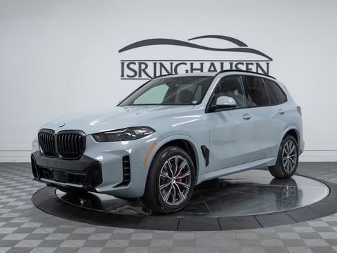 New 2026 BMW X5 xDrive40i w/ M Sport Package AWD/4WD image 1