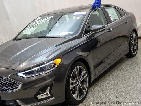 Certified 2019 Ford Fusion Titanium FWD image 5