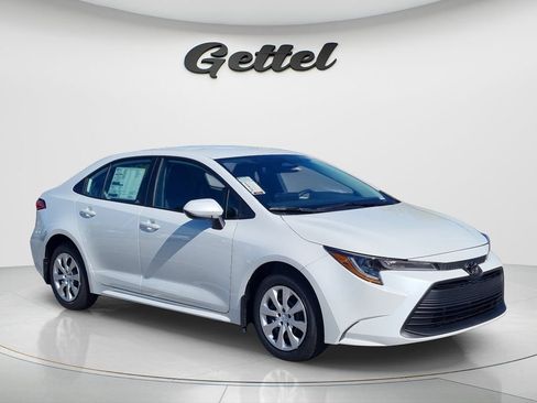 New 2026 Toyota Corolla LE FWD image 3