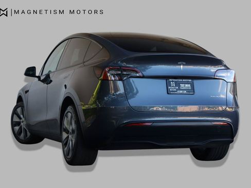 Used 2023 Tesla Model Y Long Range AWD/4WD image 8