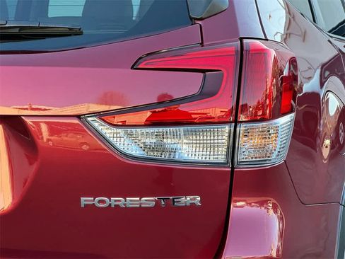 Certified 2023 Subaru Forester Premium image 7