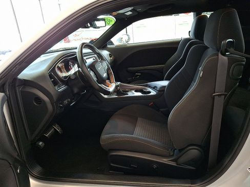 Used 2020 Dodge Challenger SRT Hellcat image 12