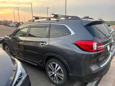 Used 2019 Subaru Ascent Touring w/ Popular Package #2 AWD/4WD image 4