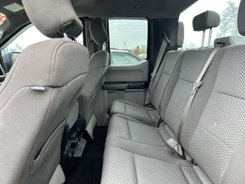 Used 2017 Ford F150 XLT AWD/4WD image 9