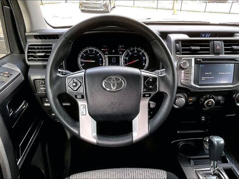 Used 2018 Toyota 4Runner SR5 image 6
