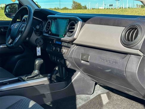 Used 2022 Toyota Tacoma SR5 image 21