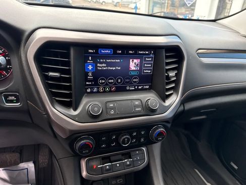 Used 2023 GMC Acadia AT4 w/ Technology Package AWD/4WD image 27