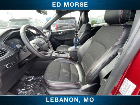 Certified 2025 Ford Escape ST-Line AWD/4WD image 18