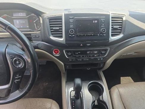 Used 2018 Honda Ridgeline RTL image 14