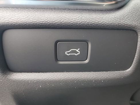 New 2026 Volvo V60 B5 Cross Country Ultra w/ Protection Package Premier AWD/4WD image 16