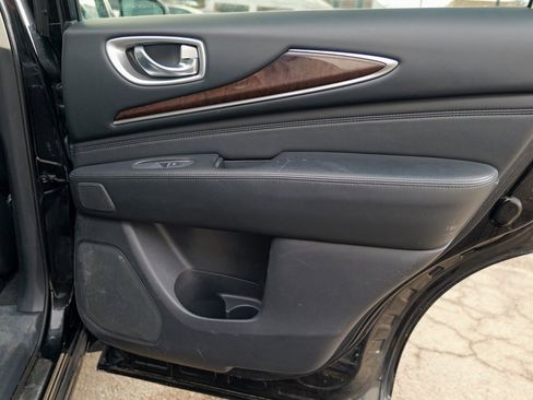 Used 2013 INFINITI JX35 AWD w/ Premium Pkg image 28