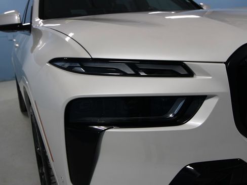 Used 2023 BMW X7 xDrive40i w/ Executive Package image 46