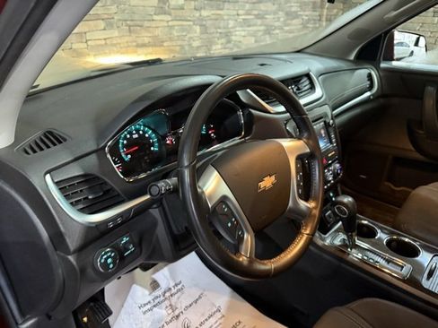 Used 2016 Chevrolet Traverse LT w/ Traveler's Package image 18