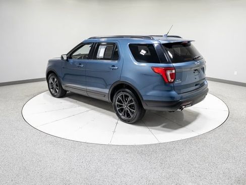Used 2019 Ford Explorer XLT w/ Equipment Group 202A AWD/4WD image 35