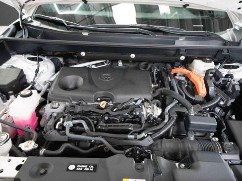 Used 2024 Toyota RAV4 XSE image 32