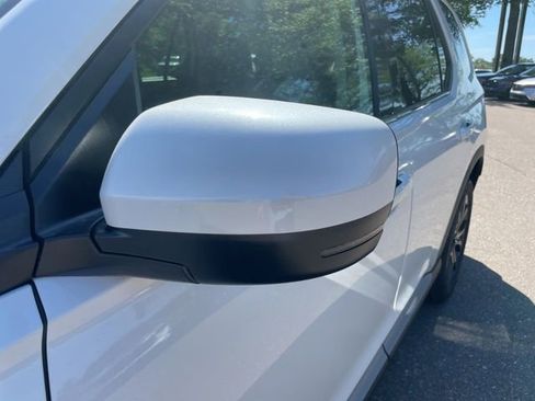 New 2025 Honda Pilot Touring image 5