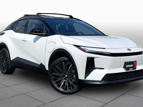 New 2026 Toyota C-HR AWD/4WD image 2