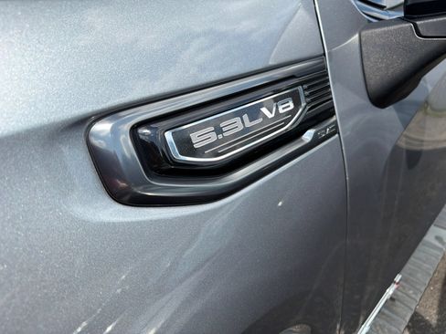 Used 2021 GMC Sierra 1500 AT4 w/ AT4 Value Package AWD/4WD image 2