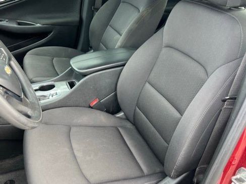 Used 2024 Chevrolet Malibu LT image 11