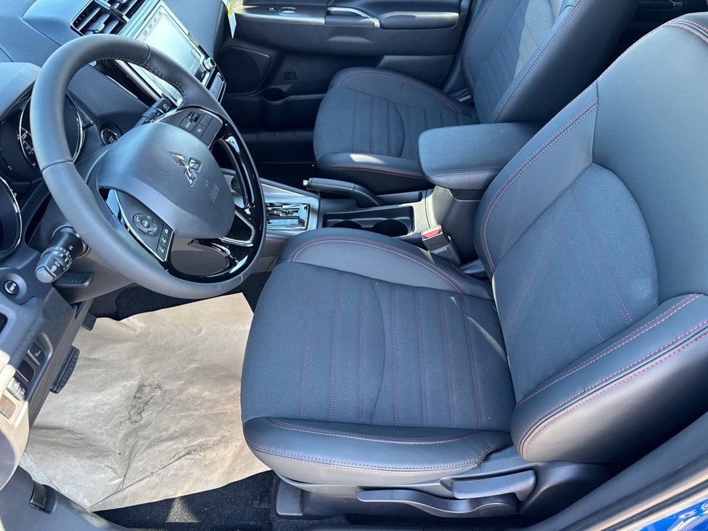 New 2027 Mitsubishi Outlander Sport SE FWD image 22