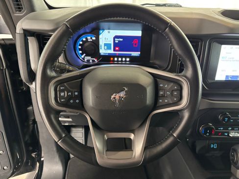 Used 2022 Ford Bronco Black Diamond image 20