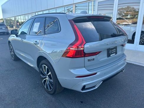 Certified 2025 Volvo XC60 B5 Plus AWD/4WD image 3
