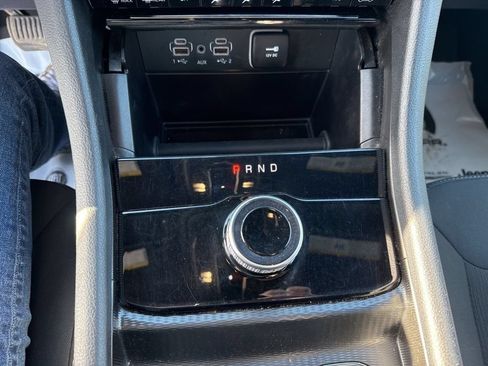 Used 2024 Jeep Grand Cherokee L Laredo AWD/4WD image 34