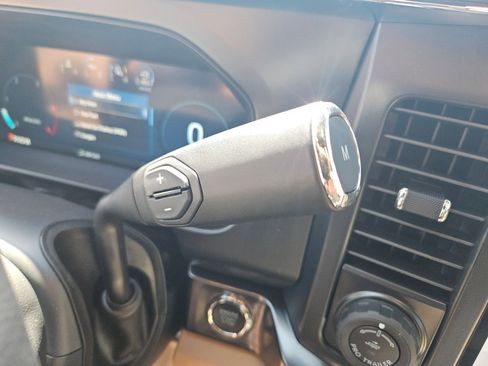 New 2025 Ford F250 Lariat w/ Lariat Ultimate Package image 10