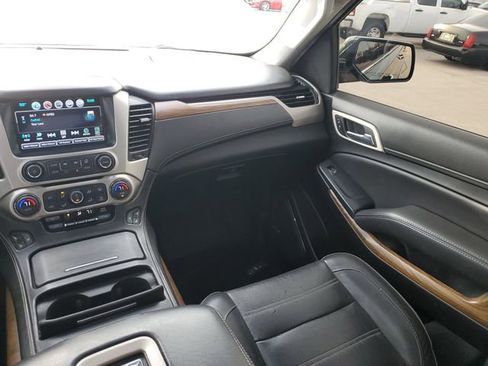 Used 2020 GMC Yukon XL Denali w/ Open Road Package image 17