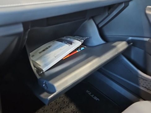 New 2026 Volkswagen Jetta SEL image 29