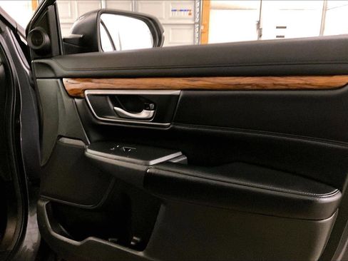 Used 2018 Honda CR-V Touring image 24
