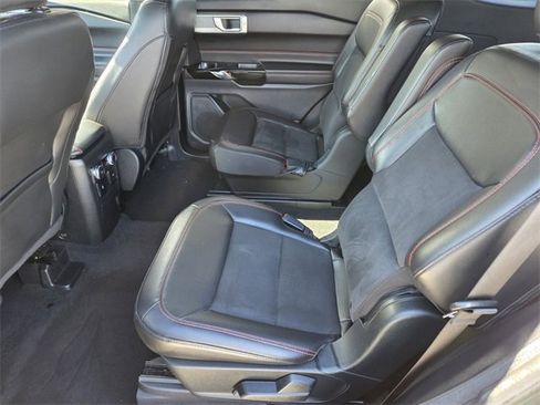 Used 2022 Ford Explorer ST-Line image 11