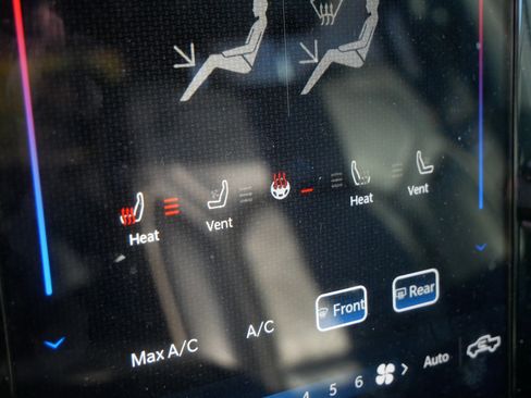 Certified 2022 RAM 1500 Limited image 29