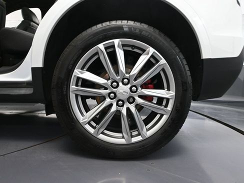 Used 2023 Cadillac XT5 Sportv AWD/4WD image 14
