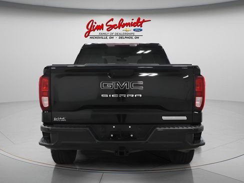 Used 2021 GMC Sierra 1500 Elevation w/ LPO, Elevation Black Package AWD/4WD image 5