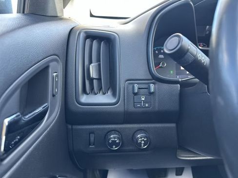 Used 2019 Chevrolet Colorado ZR2 image 19