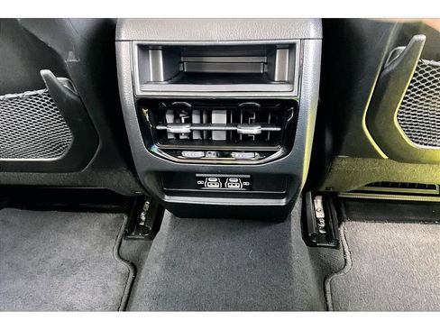 Certified 2024 Jeep Grand Cherokee Laredo AWD/4WD image 13