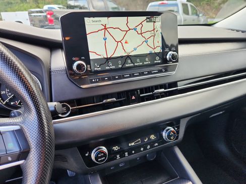 Used 2022 Mitsubishi Outlander SE image 21