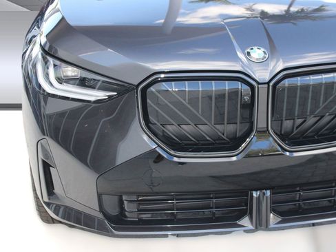 Certified 2025 BMW X3 xDrive30i w/ Premium Package image 11