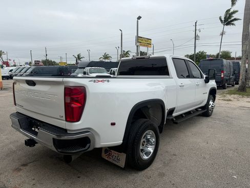 Used 2021 Chevrolet Silverado 3500 LT w/ Convenience Package image 7