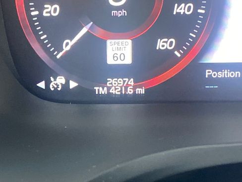 Used 2022 Volvo S60 B5 Momentum w/ Advanced Package image 24